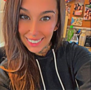 Meet your Posher, Jessica